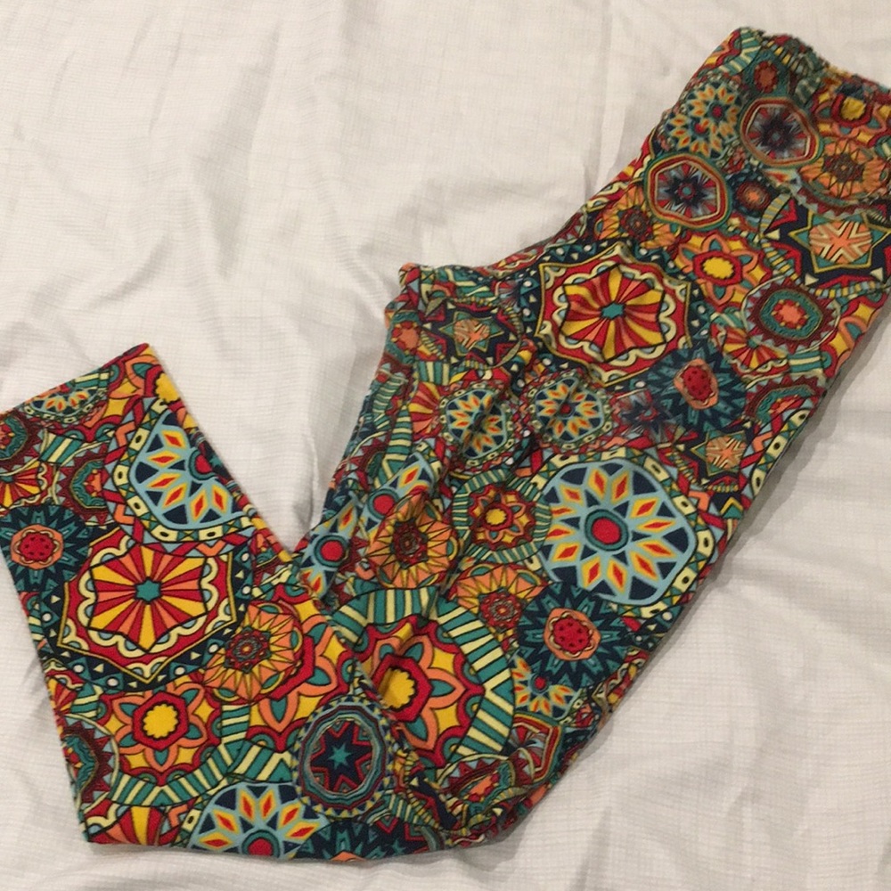Fun, colorful LuLaRoe leggings, OS